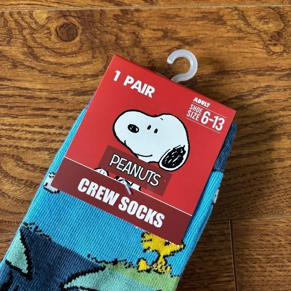 Peanuts Charlie Brown & Woodstock raining Crew Socks
